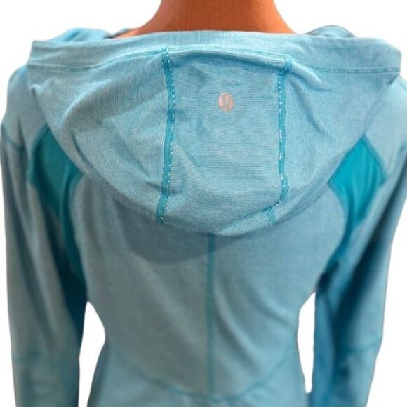 Lululemon Ruched Pullover Hoodie with Kangaroo Pocket and 1-Zip Pocket in Blue - Picture 6 of 8